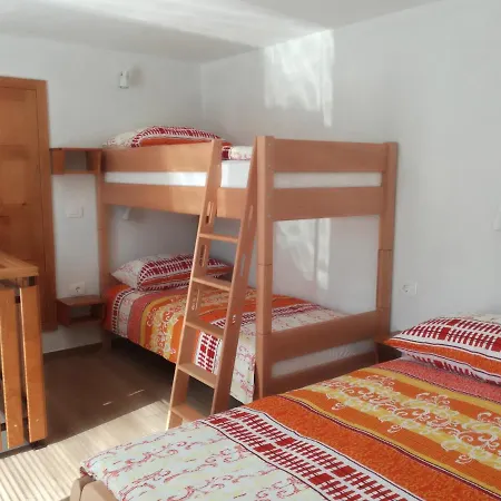 Apartma Kambrca Drežnica