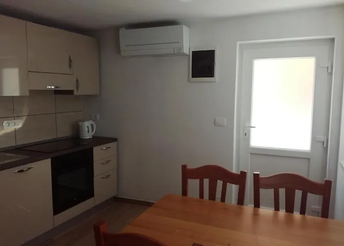 Apartma Kambrca Apartamento Dreznica